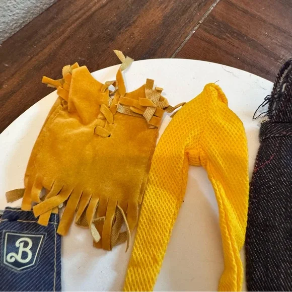 Vintage Barbie doll style clothing top overalls pants skirt leggings  bundle - Picture 3 of 6